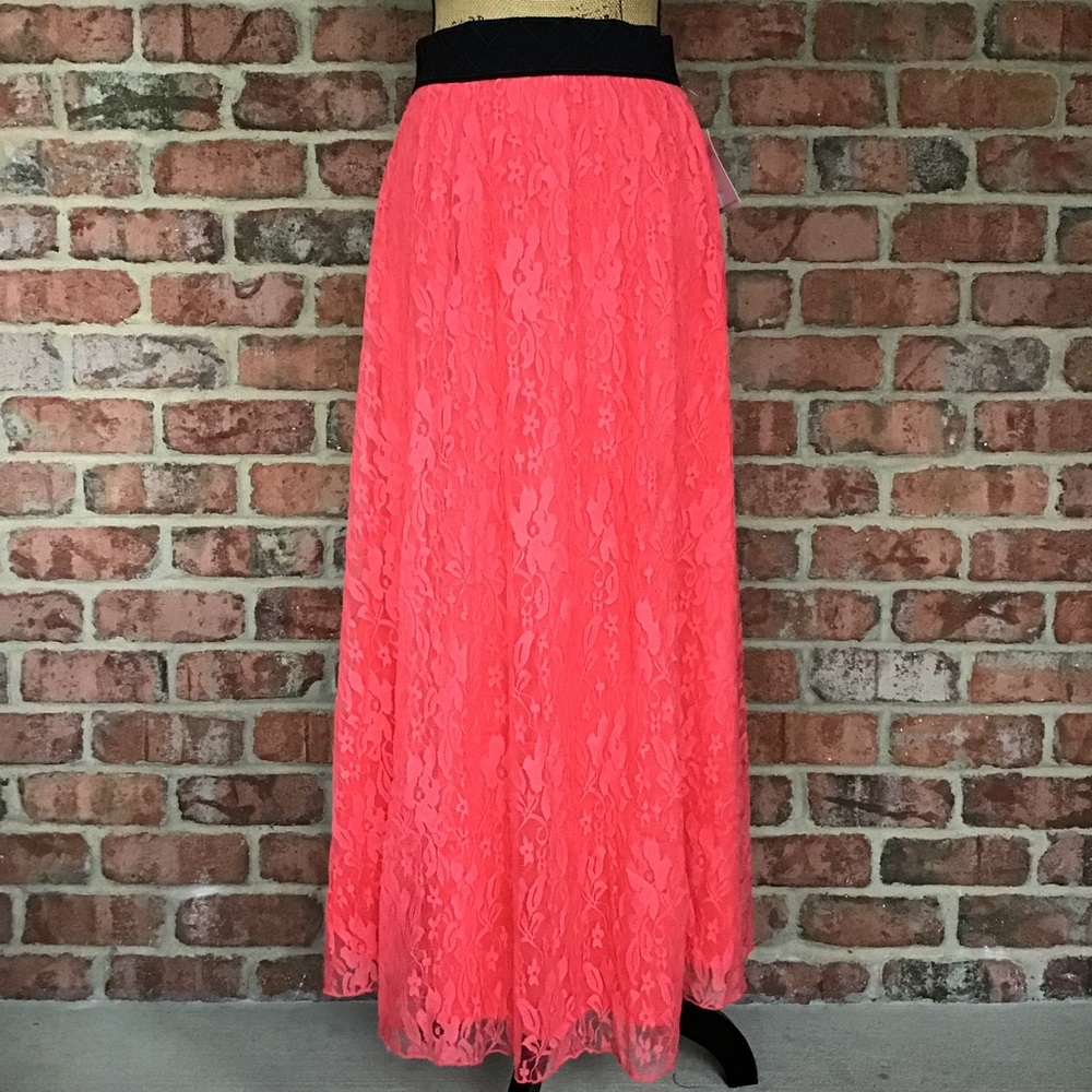 LuLaRoe Lucy Skirt Hot Pink Lace XS 2-4 New With Tags